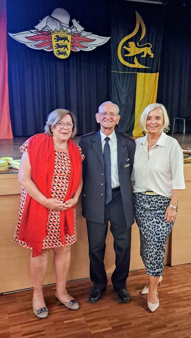 Gratulation von Sabine Keidel und Cornelia Bär-Stoll