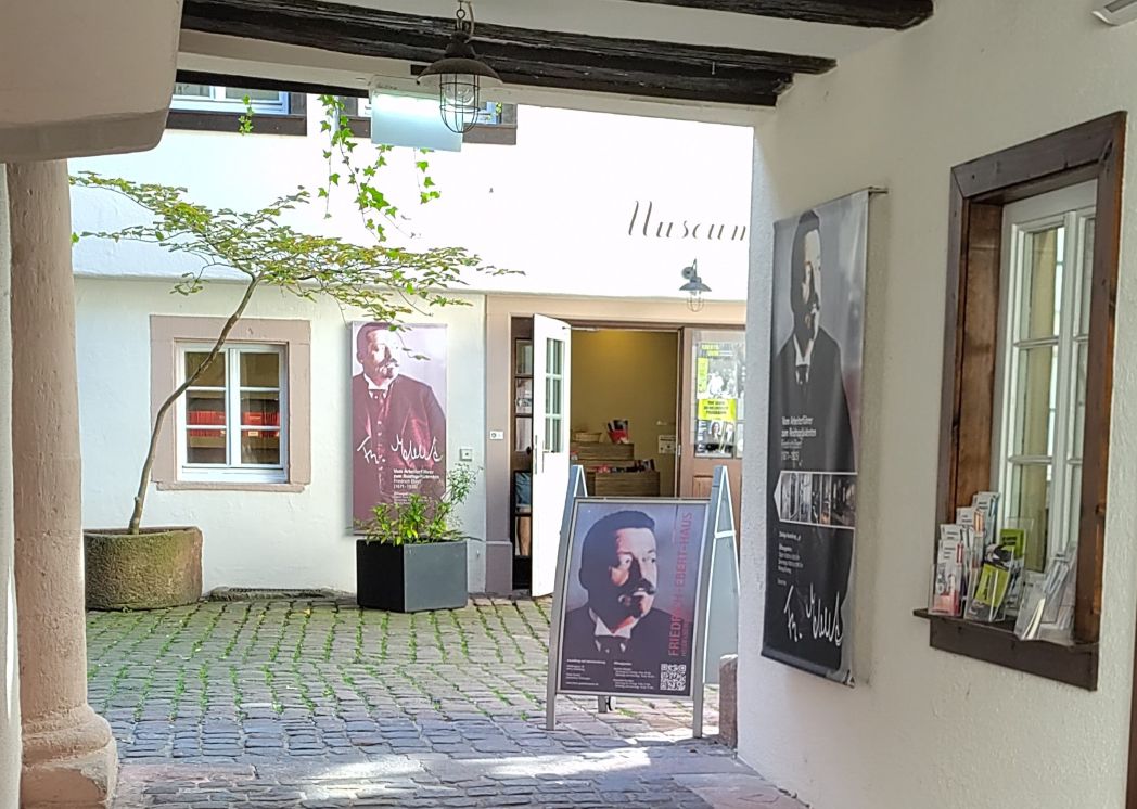 Frontansicht Friedrich-Ebert-Gedenkstätte